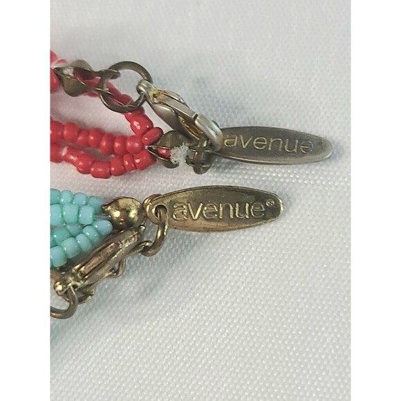 Set of 2 VTG Avenue Blue Red Seed Beaded Multiple Strands Statement Necklaces - Picture 4 of 5